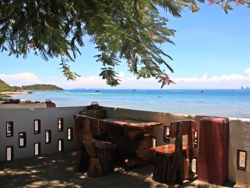 Pikun Resort Koh Larn Exterior foto